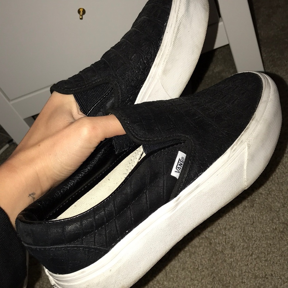 Platform slip on vans